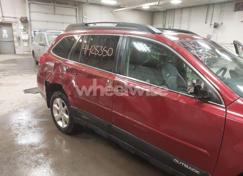 Photo 6 of 2014 Subaru Outback 2.5I LIMITED (VIN 4S4BRBLC0E3216559)