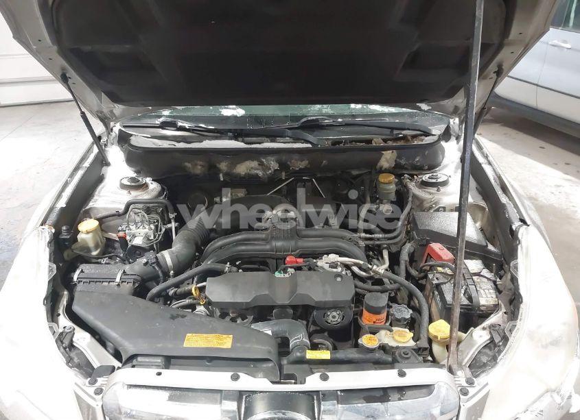 Photo 10 of 2014 Subaru Outback 2.5I LIMITED (VIN 4S4BRBLC0E3276194)