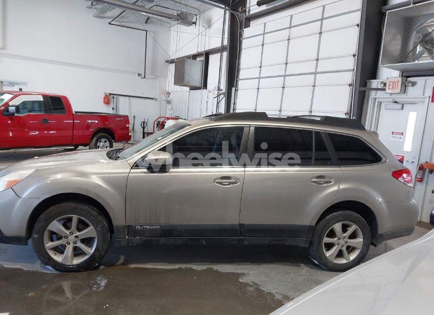 Photo 14 of 2014 Subaru Outback 2.5I LIMITED (VIN 4S4BRBLC0E3276194)