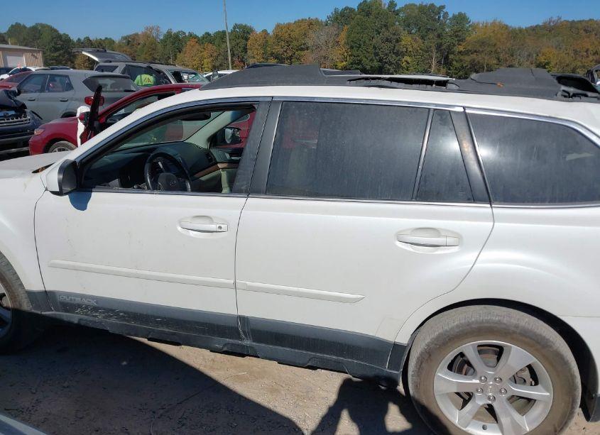 Photo 14 of 2014 Subaru Outback 2.5I LIMITED (VIN 4S4BRBLC0E3308626)