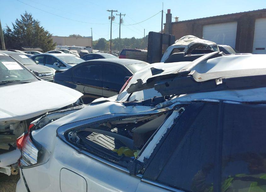 Photo 6 of 2014 Subaru Outback 2.5I LIMITED (VIN 4S4BRBLC0E3308626)