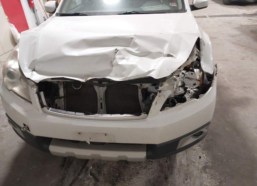 Photo 6 of 2011 Subaru Outback 2.5I LIMITED (VIN 4S4BRBLC1B3336947)