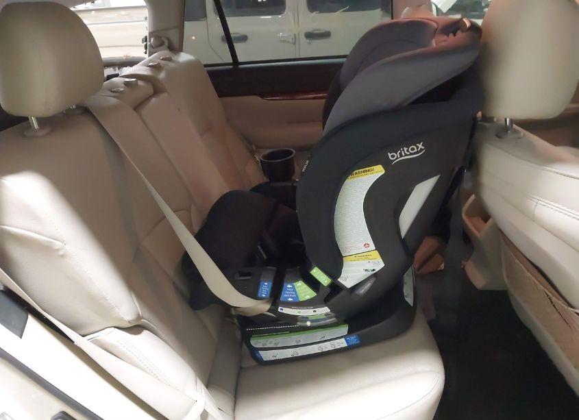 Photo 8 of 2011 Subaru Outback 2.5I LIMITED (VIN 4S4BRBLC1B3336947)