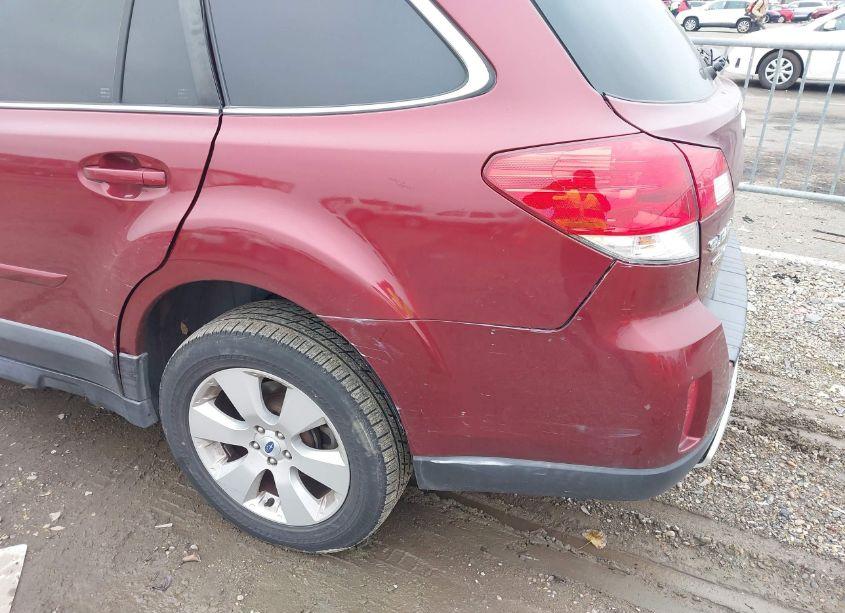 Photo 6 of 2012 Subaru Outback 2.5I LIMITED (VIN 4S4BRBLC1C3281143)