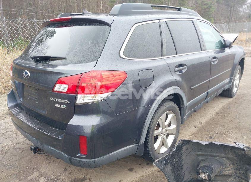 Photo 4 of 2013 Subaru Outback 2.5I LIMITED (VIN 4S4BRBLC1D3319018)