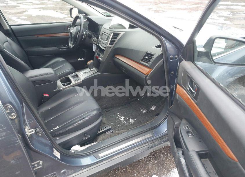 Photo 5 of 2014 Subaru Outback 2.5I LIMITED (VIN 4S4BRBLC1E3233323)