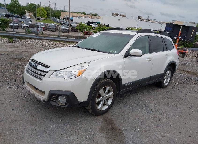 Photo 2 of 2014 Subaru Outback 2.5I LIMITED (VIN 4S4BRBLC1E3320753)