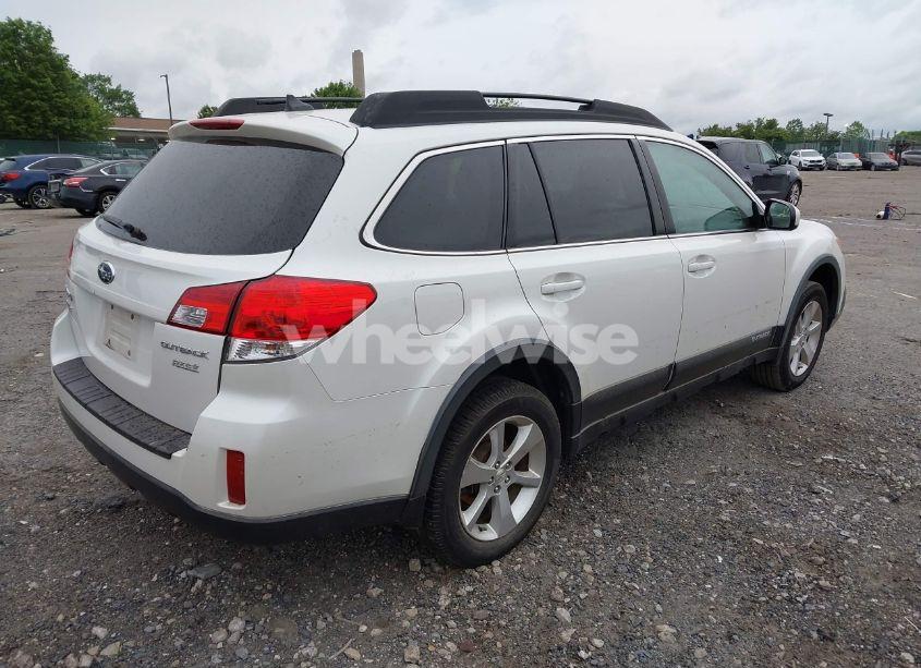 Photo 4 of 2014 Subaru Outback 2.5I LIMITED (VIN 4S4BRBLC1E3320753)