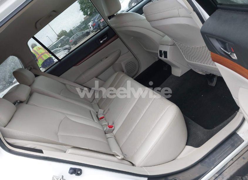 Photo 8 of 2014 Subaru Outback 2.5I LIMITED (VIN 4S4BRBLC1E3320753)