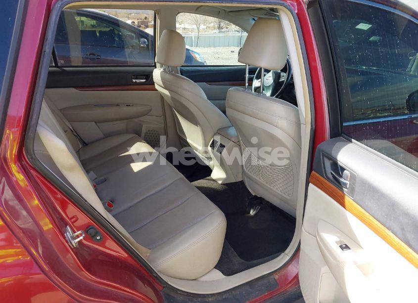 Photo 8 of 2014 Subaru Outback 2.5I LIMITED (VIN 4S4BRBLC2E3217471)