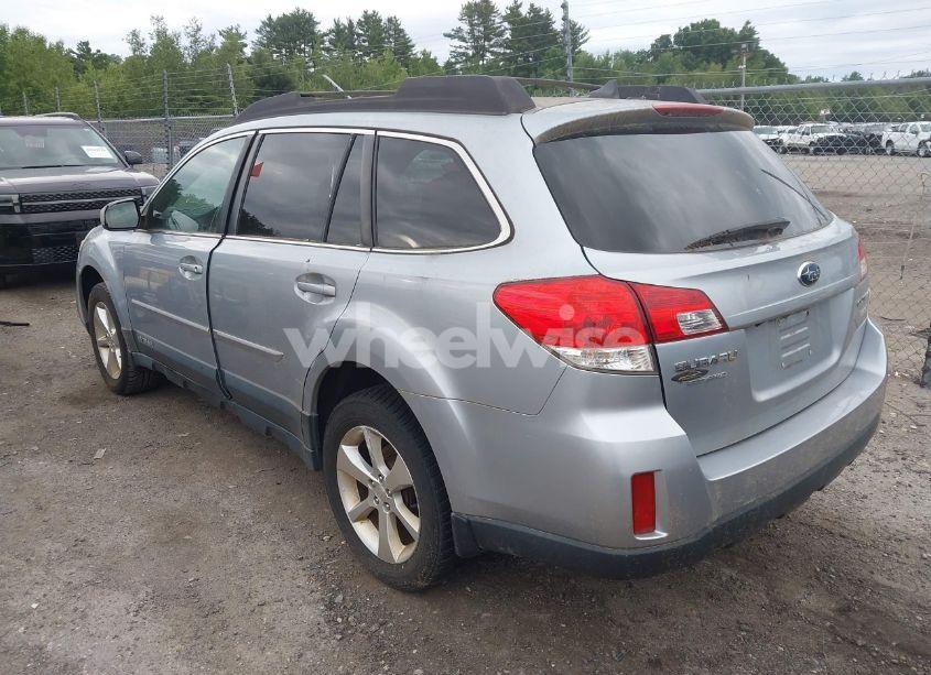 Photo 14 of 2014 Subaru Outback 2.5I LIMITED (VIN 4S4BRBLC2E3253936)