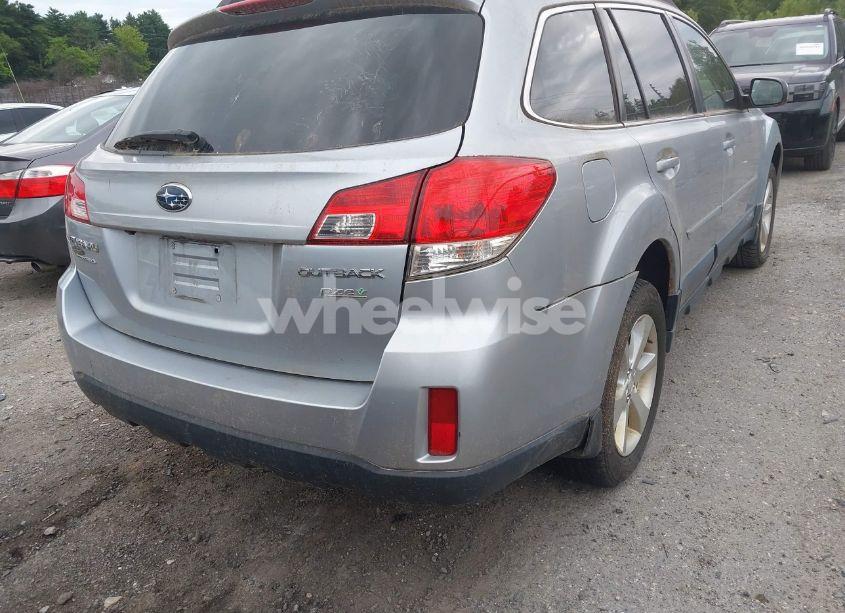 Photo 6 of 2014 Subaru Outback 2.5I LIMITED (VIN 4S4BRBLC2E3253936)