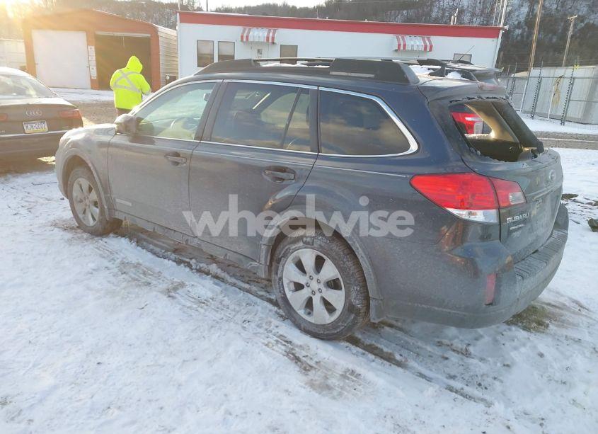 Photo 3 of 2011 Subaru Outback 2.5I LIMITED (VIN 4S4BRBLC3B3323732)