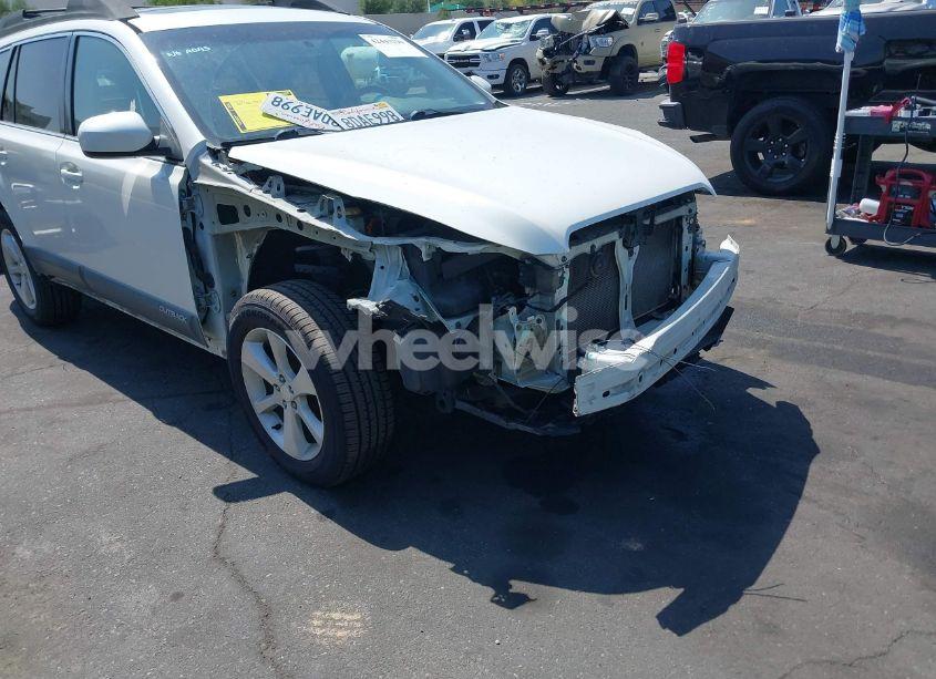 Photo 6 of 2013 Subaru Outback 2.5I LIMITED (VIN 4S4BRBLC3D3237940)