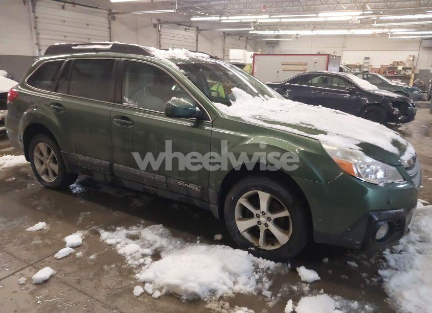 2013 Subaru Outback 2.5I LIMITED (VIN 4S4BRBLC3D3298480) main photo