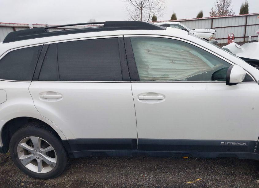 Photo 14 of 2014 Subaru Outback 2.5I LIMITED (VIN 4S4BRBLC3E3317076)