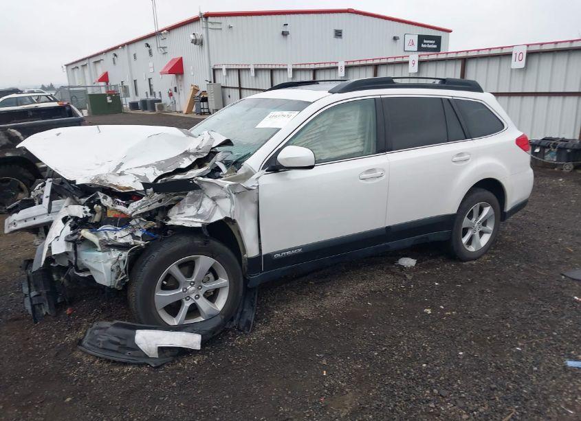 Photo 2 of 2014 Subaru Outback 2.5I LIMITED (VIN 4S4BRBLC3E3317076)