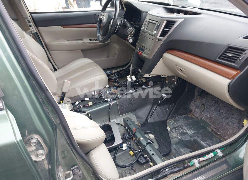 Photo 5 of 2014 Subaru Outback 2.5I LIMITED (VIN 4S4BRBLC3E3317269)