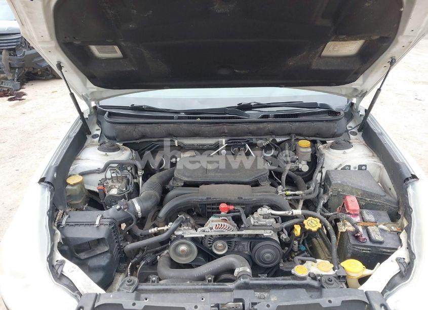 Photo 10 of 2011 Subaru Outback 2.5I LIMITED (VIN 4S4BRBLC4B3342709)