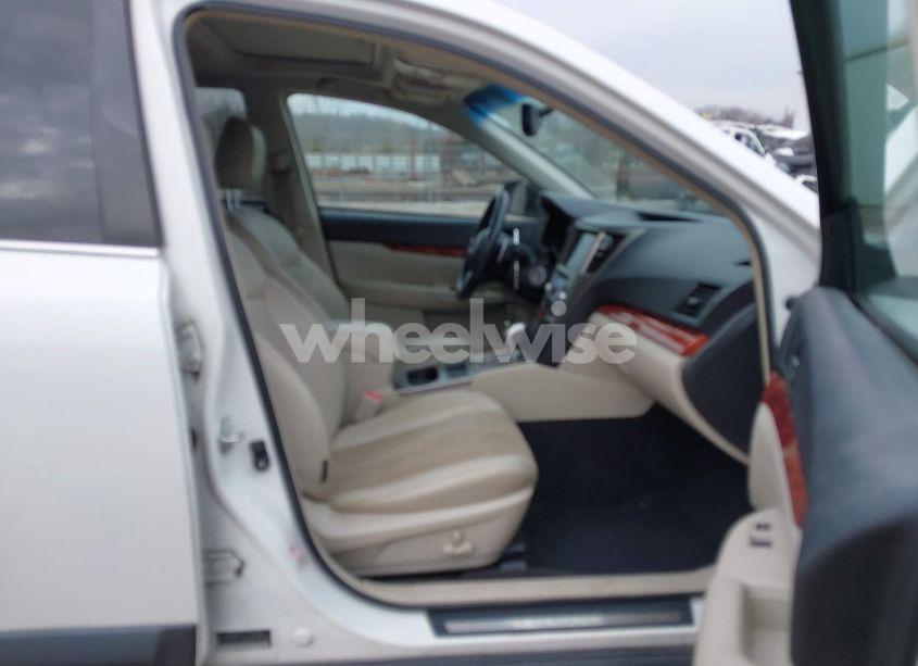 Photo 5 of 2011 Subaru Outback 2.5I LIMITED (VIN 4S4BRBLC4B3342709)