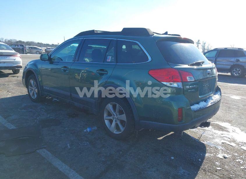 Photo 3 of 2014 Subaru Outback 2.5I LIMITED (VIN 4S4BRBLC5E3327477)