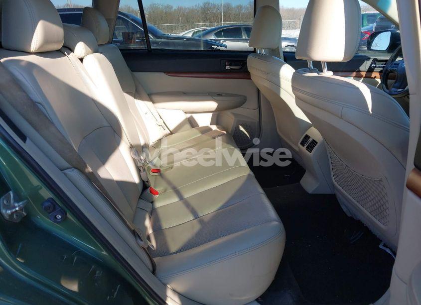 Photo 8 of 2014 Subaru Outback 2.5I LIMITED (VIN 4S4BRBLC5E3327477)