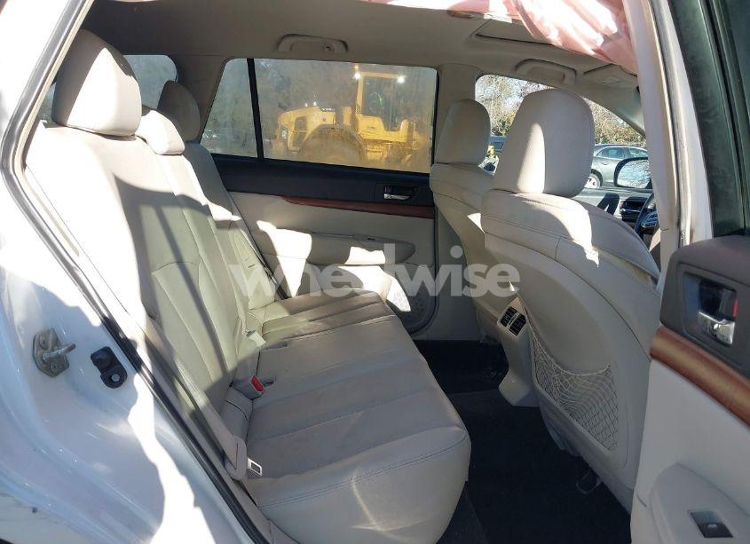 Photo 8 of 2014 Subaru Outback 2.5I LIMITED (VIN 4S4BRBLC6E3307920)