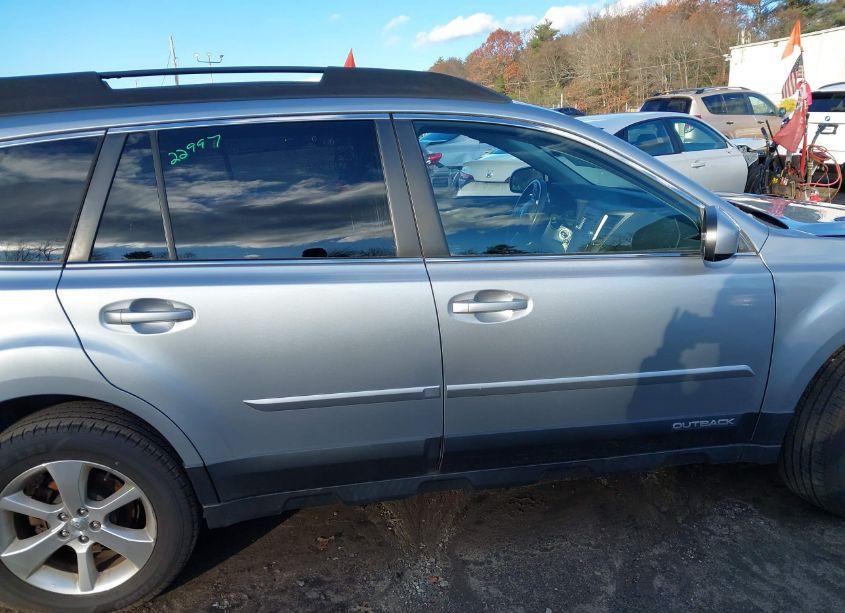 Photo 14 of 2014 Subaru Outback 2.5I LIMITED (VIN 4S4BRBLC7E3254287)