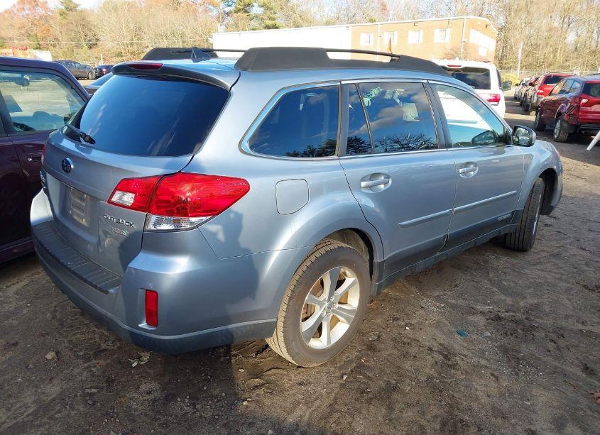 Photo 4 of 2014 Subaru Outback 2.5I LIMITED (VIN 4S4BRBLC7E3254287)