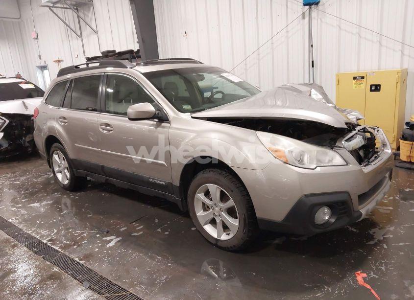 2014 Subaru Outback 2.5I LIMITED (VIN 4S4BRBLC7E3279206) main photo