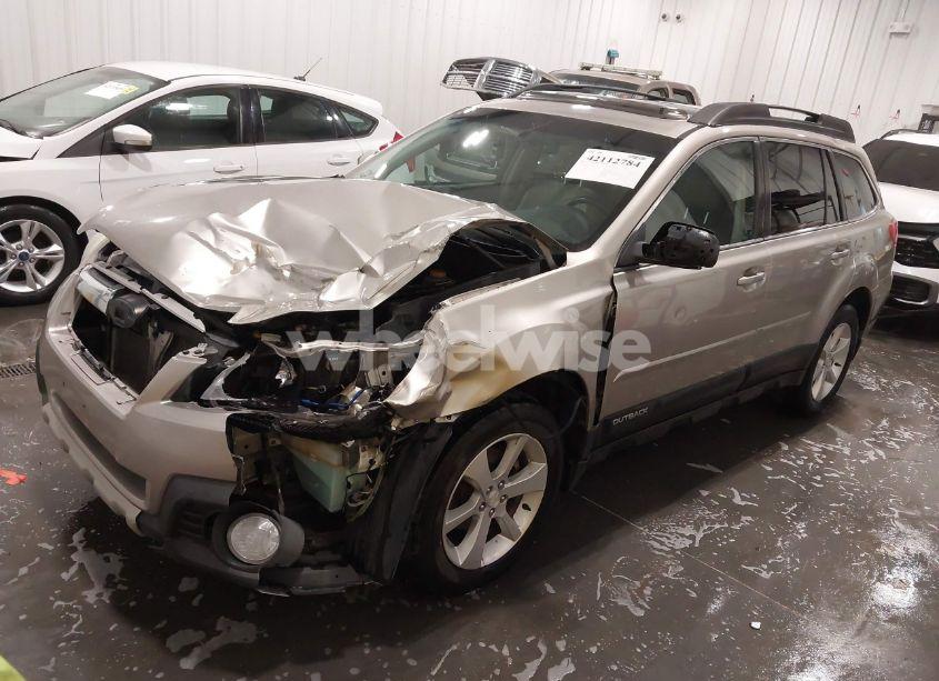 Photo 2 of 2014 Subaru Outback 2.5I LIMITED (VIN 4S4BRBLC7E3279206)