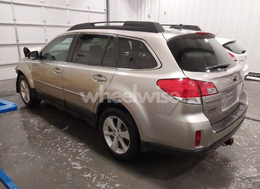 Photo 3 of 2014 Subaru Outback 2.5I LIMITED (VIN 4S4BRBLC7E3279206)