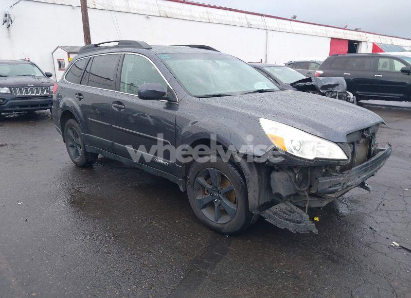 2013 Subaru Outback 2.5I LIMITED (VIN 4S4BRBLC8D3216968) main photo