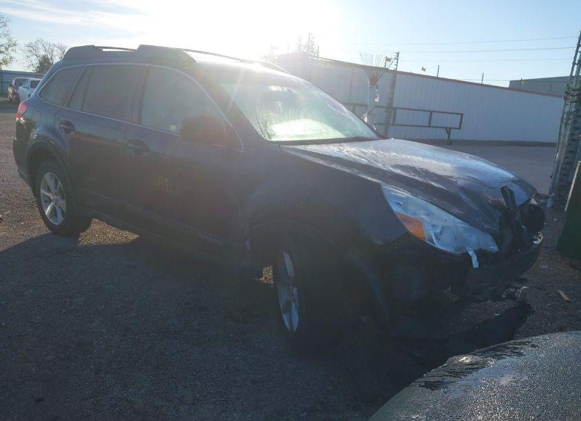 2013 Subaru Outback 2.5I LIMITED (VIN 4S4BRBLC8D3223791) main photo