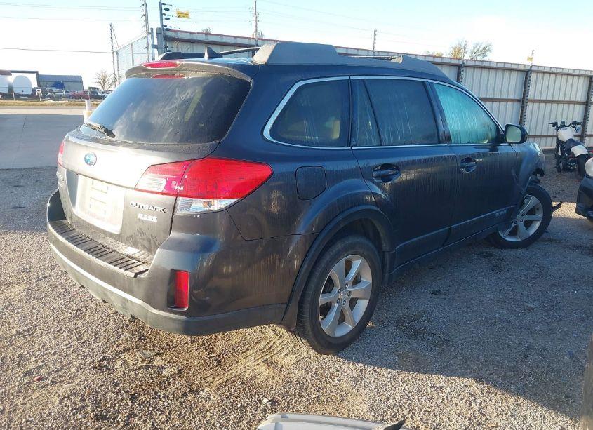 Photo 4 of 2013 Subaru Outback 2.5I LIMITED (VIN 4S4BRBLC8D3223791)