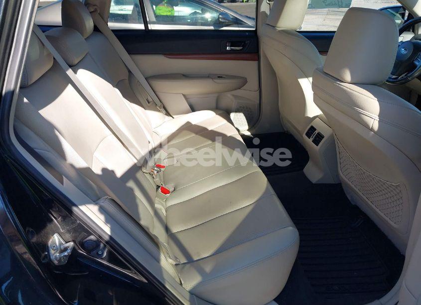 Photo 8 of 2014 Subaru Outback 2.5I LIMITED (VIN 4S4BRBLC8E3216003)