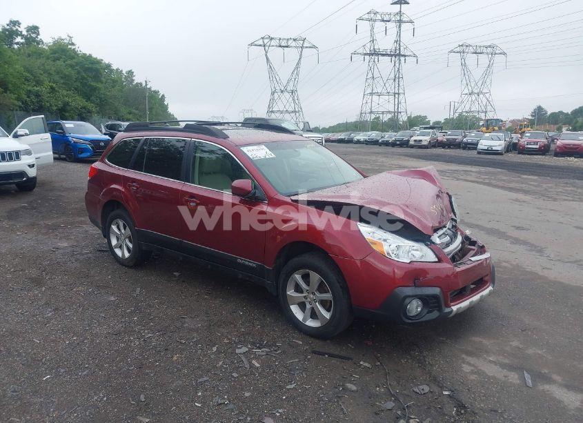 2014 Subaru Outback 2.5I LIMITED (VIN 4S4BRBLC8E3244805) main photo