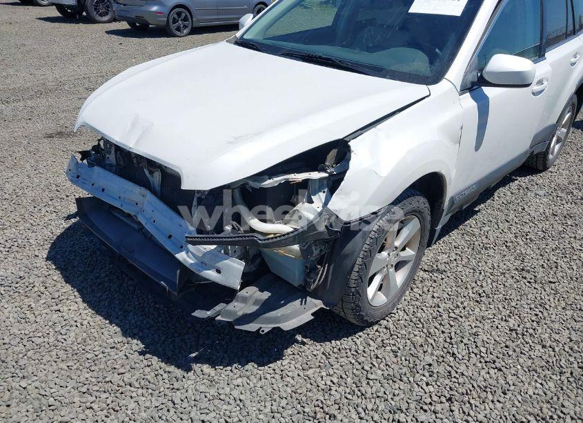 Photo 18 of 2014 Subaru Outback 2.5I LIMITED (VIN 4S4BRBLC8E3292014)