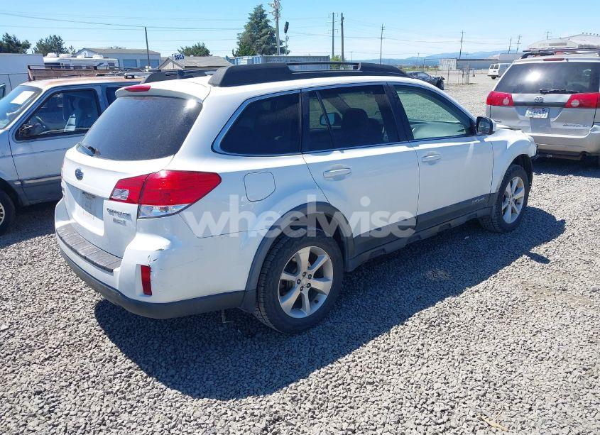 Photo 4 of 2014 Subaru Outback 2.5I LIMITED (VIN 4S4BRBLC8E3292014)