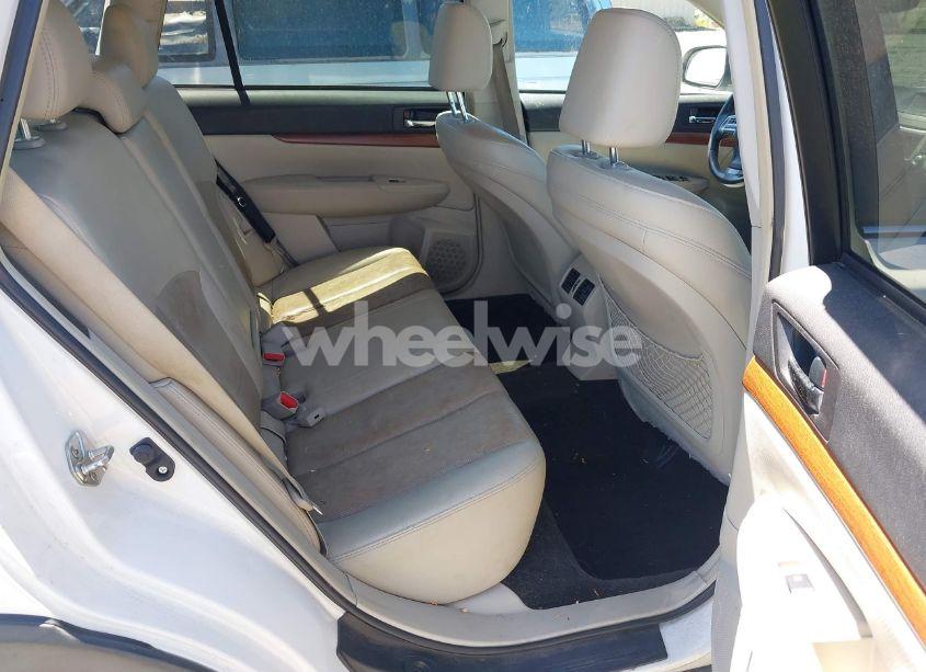 Photo 8 of 2014 Subaru Outback 2.5I LIMITED (VIN 4S4BRBLC8E3292014)