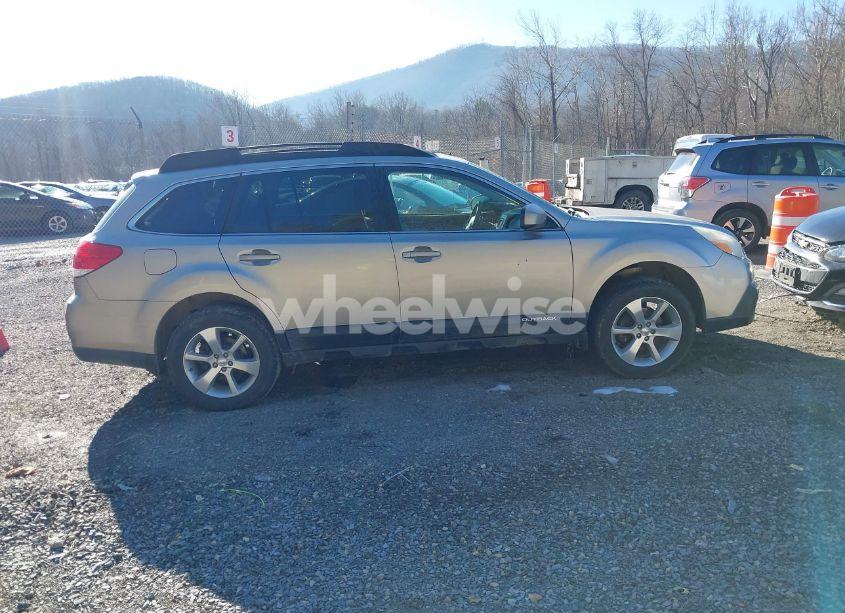 Photo 13 of 2014 Subaru Outback 2.5I LIMITED (VIN 4S4BRBLC8E3314268)