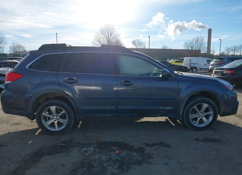 Photo 13 of 2014 Subaru Outback 2.5I LIMITED (VIN 4S4BRBLC8E3321365)
