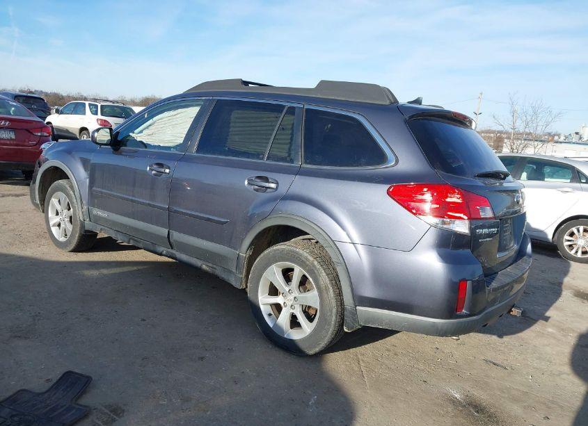 Photo 3 of 2014 Subaru Outback 2.5I LIMITED (VIN 4S4BRBLC8E3321365)