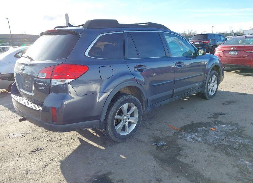 Photo 4 of 2014 Subaru Outback 2.5I LIMITED (VIN 4S4BRBLC8E3321365)