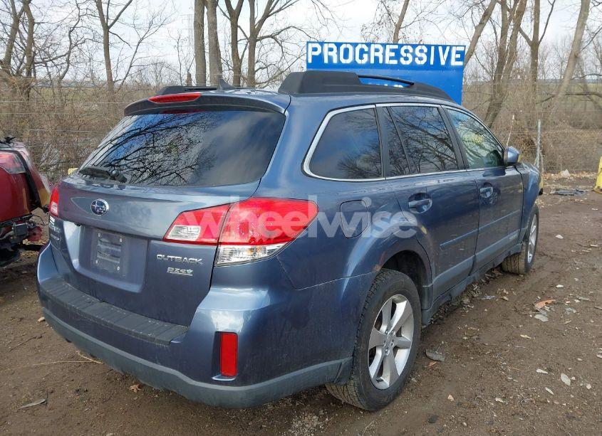 Photo 4 of 2014 Subaru Outback 2.5I LIMITED (VIN 4S4BRBLC9E3255487)