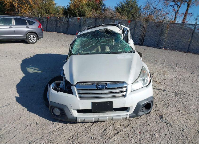 Photo 11 of 2014 Subaru Outback 2.5I LIMITED (VIN 4S4BRBLC9E3309984)