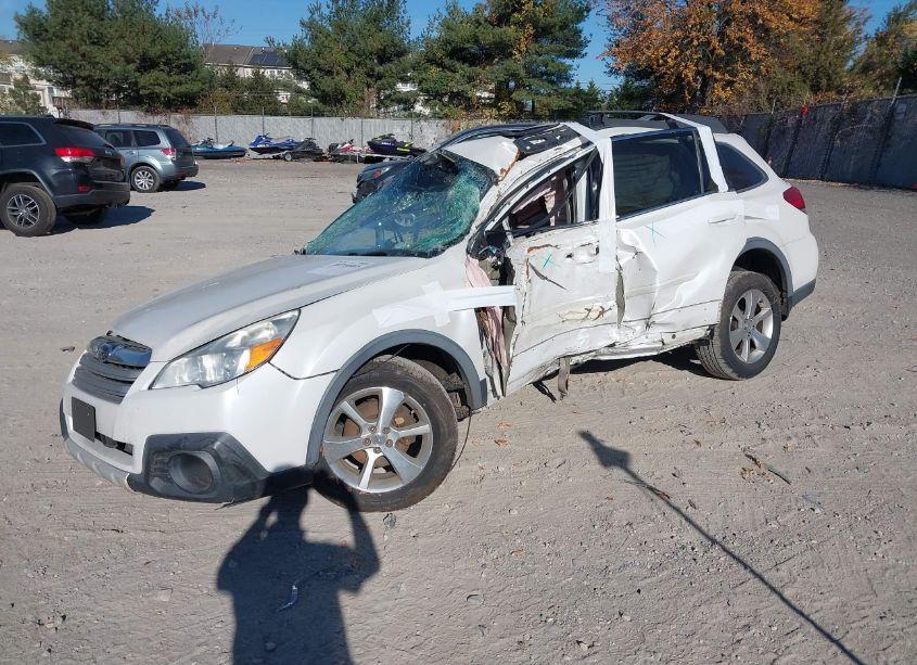 Photo 2 of 2014 Subaru Outback 2.5I LIMITED (VIN 4S4BRBLC9E3309984)