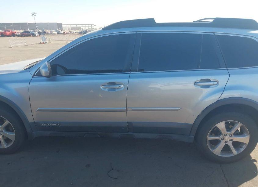 Photo 14 of 2013 Subaru Outback 2.5I LIMITED (VIN 4S4BRBLCXD3235098)