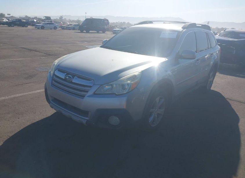 Photo 2 of 2013 Subaru Outback 2.5I LIMITED (VIN 4S4BRBLCXD3235098)