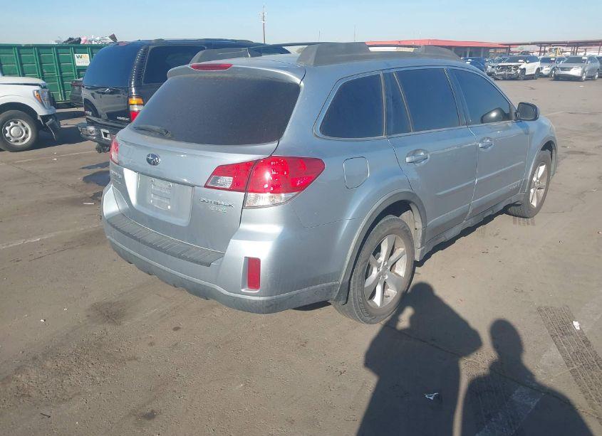 Photo 4 of 2013 Subaru Outback 2.5I LIMITED (VIN 4S4BRBLCXD3235098)